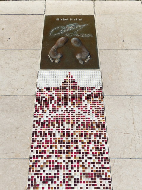 球队将被分 球队将被分