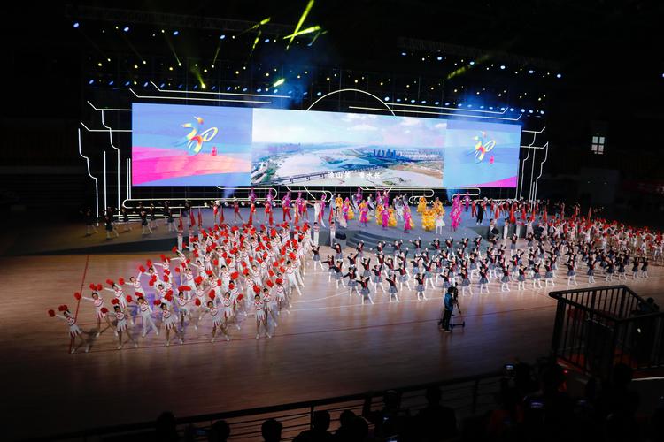 续关注的焦 续关注的焦